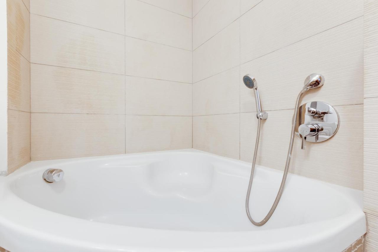 Appartement Spacious Stylish Attic In The Heart Of The Center - Karlovo