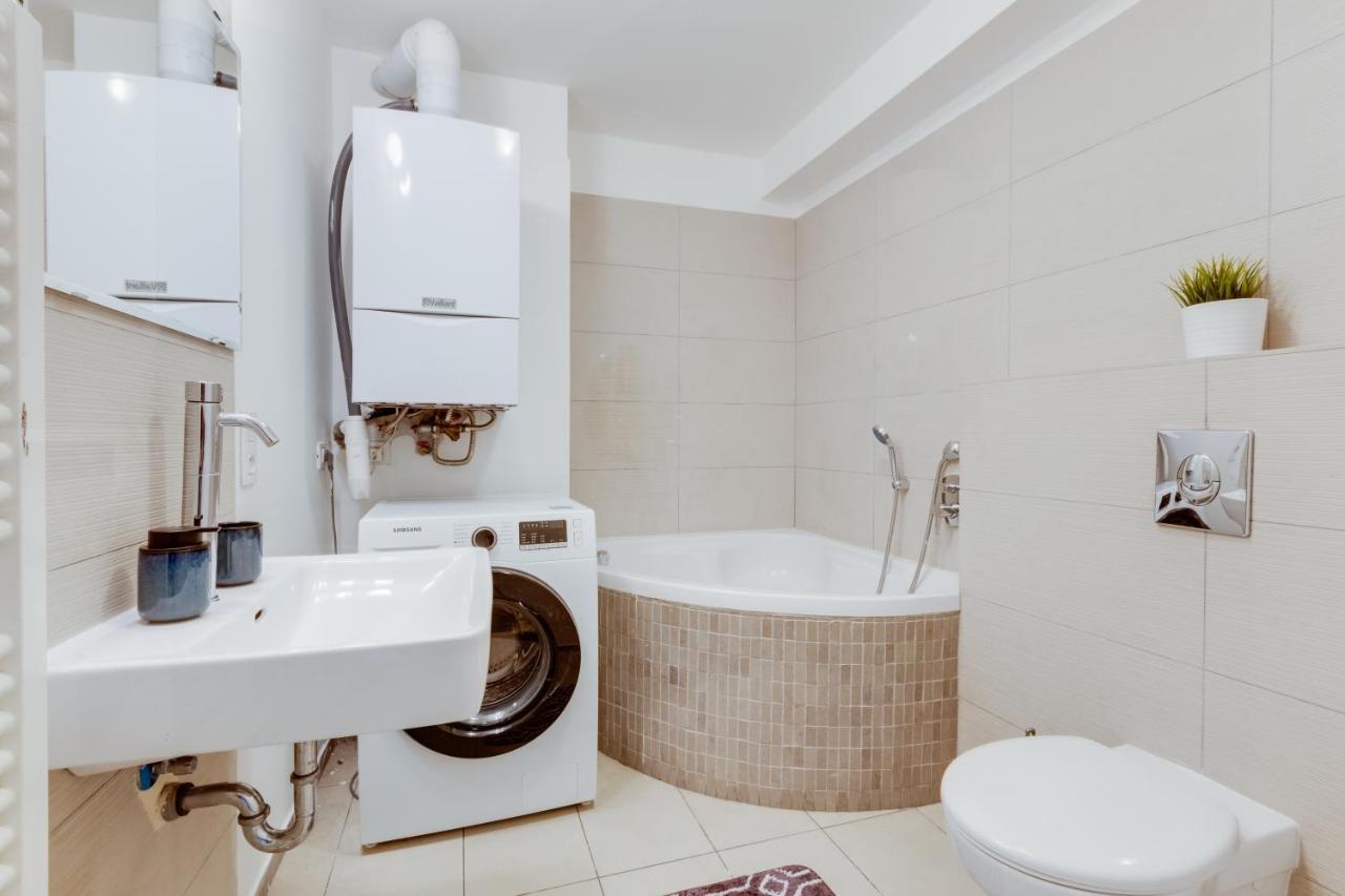 Spacious Stylish Attic In The Heart Of The Center - Karlovo Praag