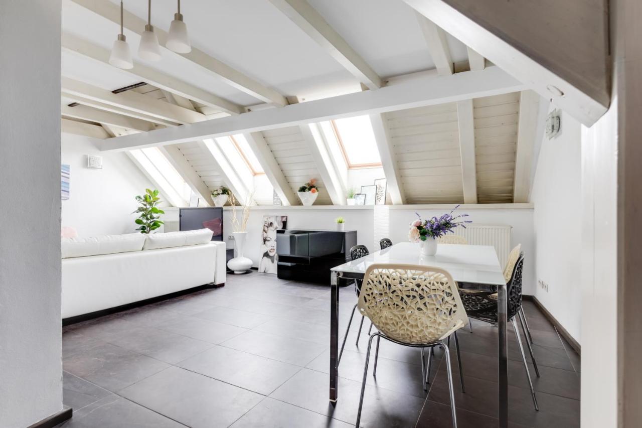Spacious Stylish Attic In The Heart Of The Center - Karlovo Appartement *