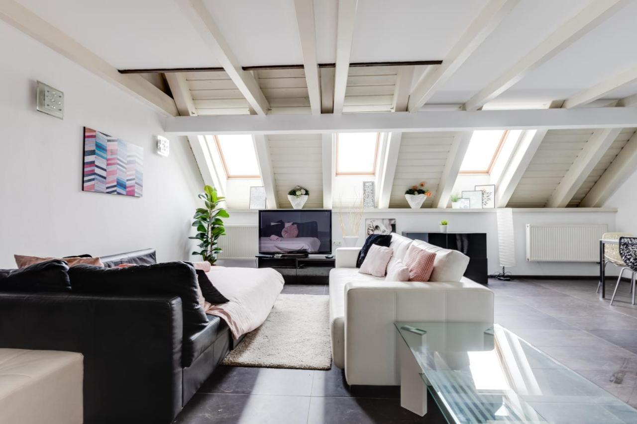 Spacious Stylish Attic In The Heart Of The Center - Karlovo * Praag