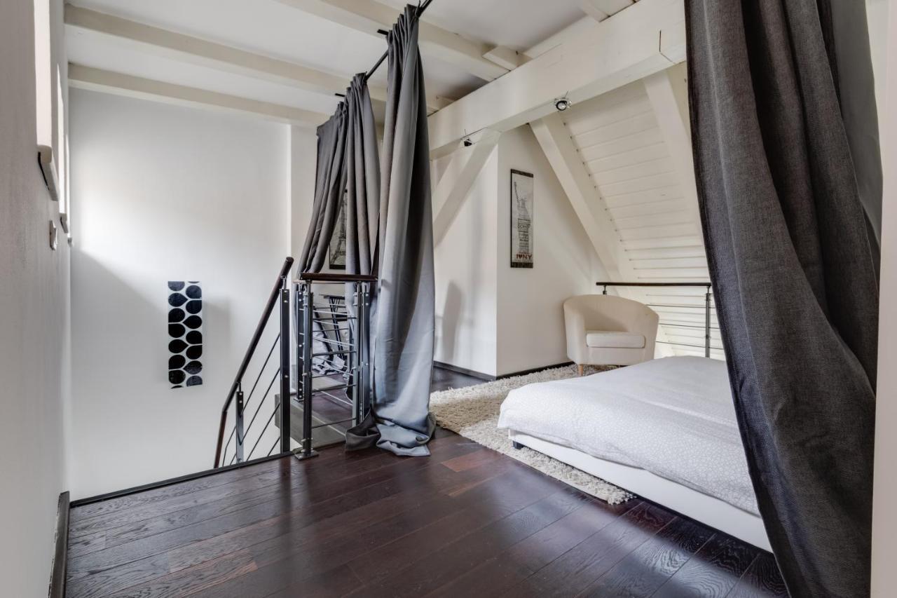 Appartement Spacious Stylish Attic In The Heart Of The Center - Karlovo *